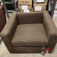 Lote 051 - 56 Sillones de 1 plaza tipo piel diferentes colores - Imagen 16