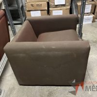 Lote 051 - 56 Sillones de 1 plaza tipo piel diferentes colores - Imagen 37