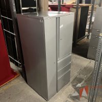 Lote 001 - 8 Gabinetes metálicos diferentes modelos