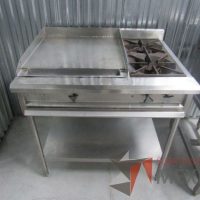 Lote 001 - Plancha con 2 quemadores