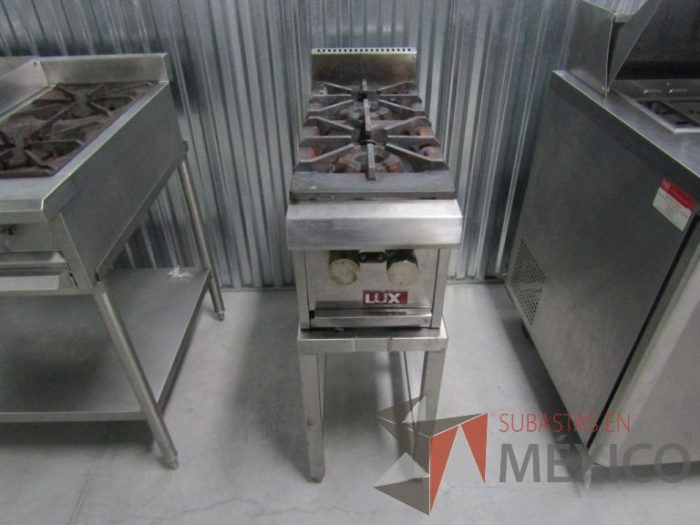 Lote 002 - Estufón con 2 quemadores con base - Imagen 18