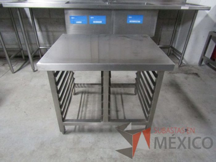 Lote 017 - Base para horno
