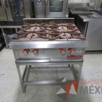 Lote 025 - Plancha con 4 quemadores