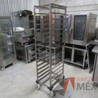 Lote 026 - Rack para poner charolas - Imagen 4