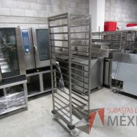 Lote 026 - Rack para poner charolas - Imagen 6