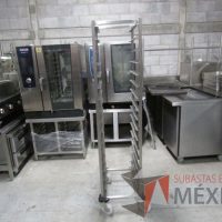 Lote 026 - Rack para poner charolas - Imagen 7