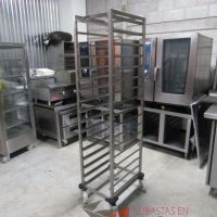 Lote 026 - Rack para poner charolas - Imagen 15