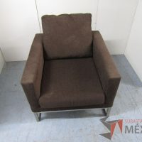 Lote 089 - Sillón de 1 plaza en tela color café