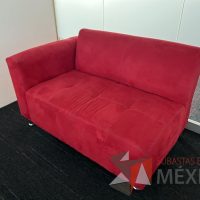 Lote 009 - Sillón de 3 plazas en tela color rojo - Imagen 3