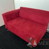 Lote 009 - Sillón de 3 plazas en tela color rojo - Imagen 4