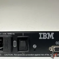 Lote 038 - Switch IBM 1735-HC1 8 Puertos - Imagen 3