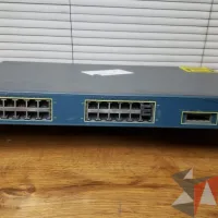 Lote 021 - SWITCH CISCO de 24 puertos Modelo WS-C3524-XL-EN