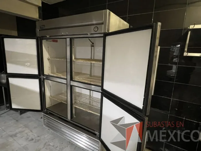 Lote 072 - Refrigerador de 4 puertas.   Modelo: T-49-4 - Imagen 4