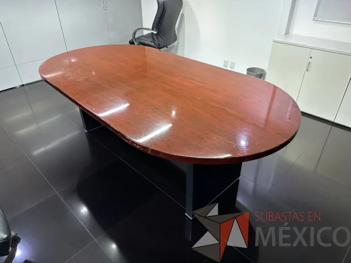 Lote 011 - Mesa de sala de juntas para 8 personas - Imagen 6