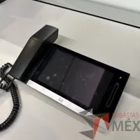 Lote 010 - Cisco TelePresence 8 Touch Screen CTS-CTRL-DVC8