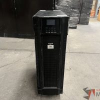 Lote 061 - 5 Servidores, 11 Gateway, 12 Rack de comunicasiones, 4 Gabinetes metálicos y 22 Ups de diferentes modelos y marcas - Imagen 5