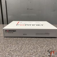 Lote 053 - 3 Router, 32 Teléfonos IP, 8 Firewall, etc... - Imagen 34