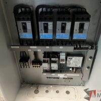 Lote 061 - 5 Servidores, 11 Gateway, 12 Rack de comunicasiones, 4 Gabinetes metálicos y 22 Ups de diferentes modelos y marcas - Imagen 73