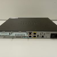 Lote 017 - Router Cisco 1900 series - Imagen 3