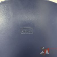 Lote 056 - Silla fija, asiento y respaldo en plástico color azul - Imagen 6