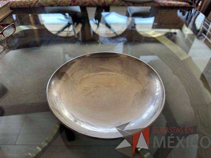 Lote 021 - Plato de plata .925