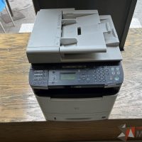 Lote 010 - Impresora laser multifuncional Canon