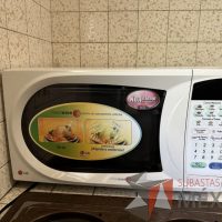 Lote 022 - Horno de microondas LG. Modelo: MS-0942DP.