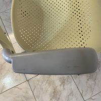 Lote 100 - Silla de visita con ruedas y descansa brazos fijos color verde - Imagen 5