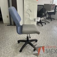 Lote 004 - 3 Sillas con ruedas, descansabrazos, asiento y respaldo - Imagen 8