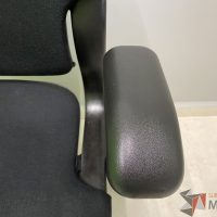 Lote 033 - Silla operativa con ruedas, descansa brazos, respaldo y asiento en tela - Imagen 9