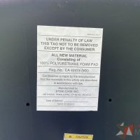 Lote 027 - Silla de visita con ruedas, asiento en tela, respaldo en plástico y descansabrazos fijos - Imagen 6