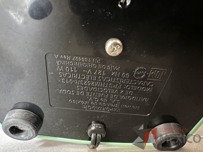Lote 067 - Batidora de fuente de sodas de 2 velocidades OSTER, Modelo: FPSTRM2523R-013. - Imagen 3