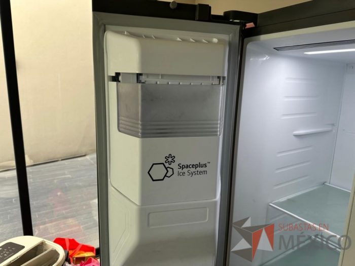 Lote 005 - Refrigerador LG, Modelo: VS27LNIP - Imagen 12
