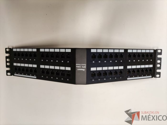 Lote 004 - Patch panel Angulado de 48 puertos Panduit