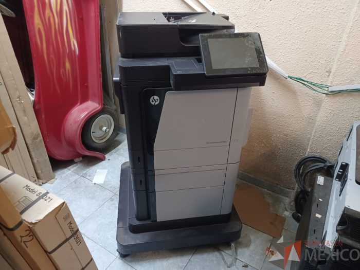 Lote 018- Impresora color laserjet enterprise Mfp M680