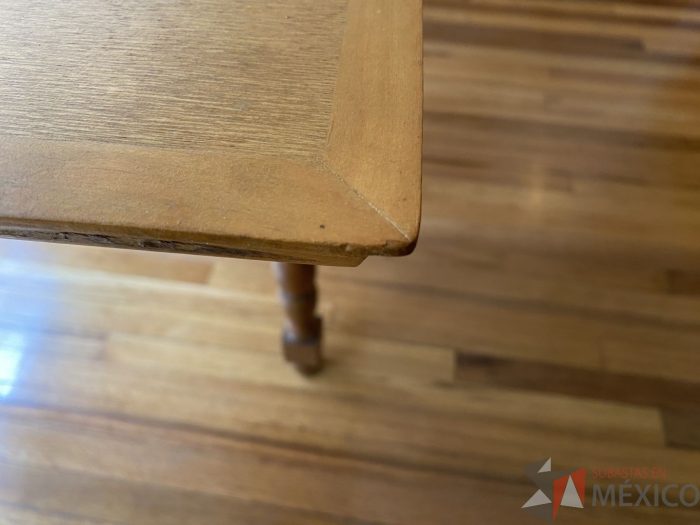 Lote 022 - Mesa de juegos belga con un cajón secreto para guardar cartas, fichas, etc... - Imagen 10