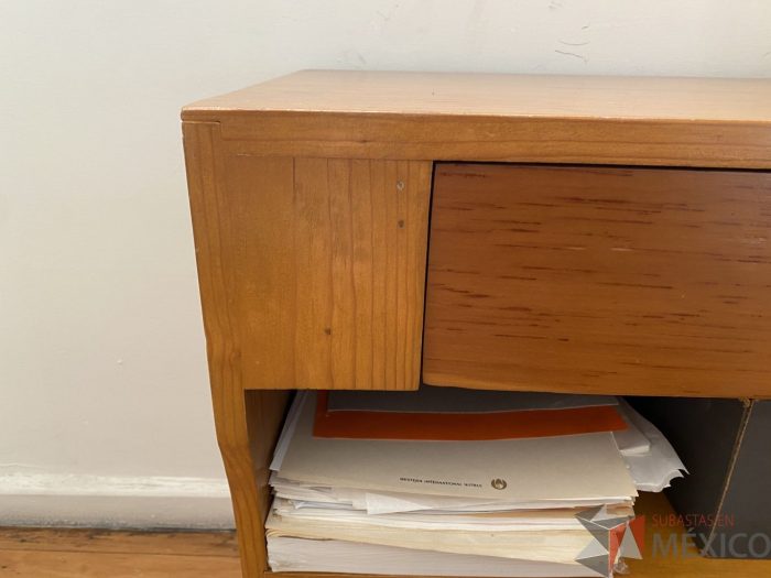 Lote 033 - Credenza - Imagen 7