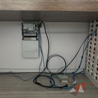 Lote 019 - Mueble de recepción con cubierta tipo mármol en escuadra - Imagen 7