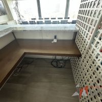 Lote 019 - Mueble de recepción con cubierta tipo mármol en escuadra - Imagen 12