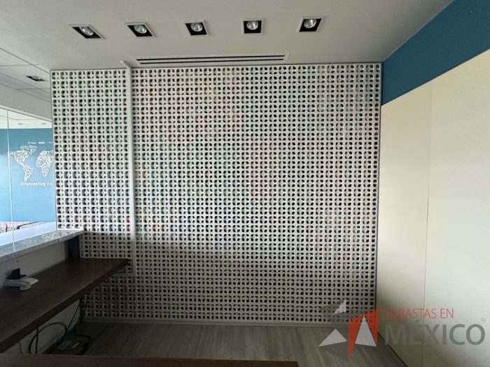 Lote 020 - Recubrimiento para pared de plástico