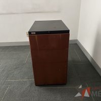 Lote 041 - Archivero vertical metálico de 3 cajones con tapas de madera