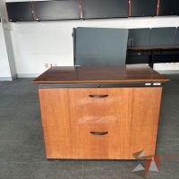 Lote 043 - Archivero horizontal metálico de 2 cajones con tapas de madera y cubierta