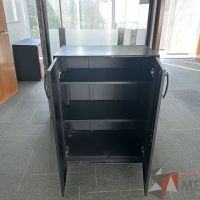 Lote 046 - Gabinete metálico de 2 puertas y 2 entrepaños - Imagen 5