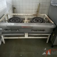 Lote 013 - Estufón de 2 quemadores