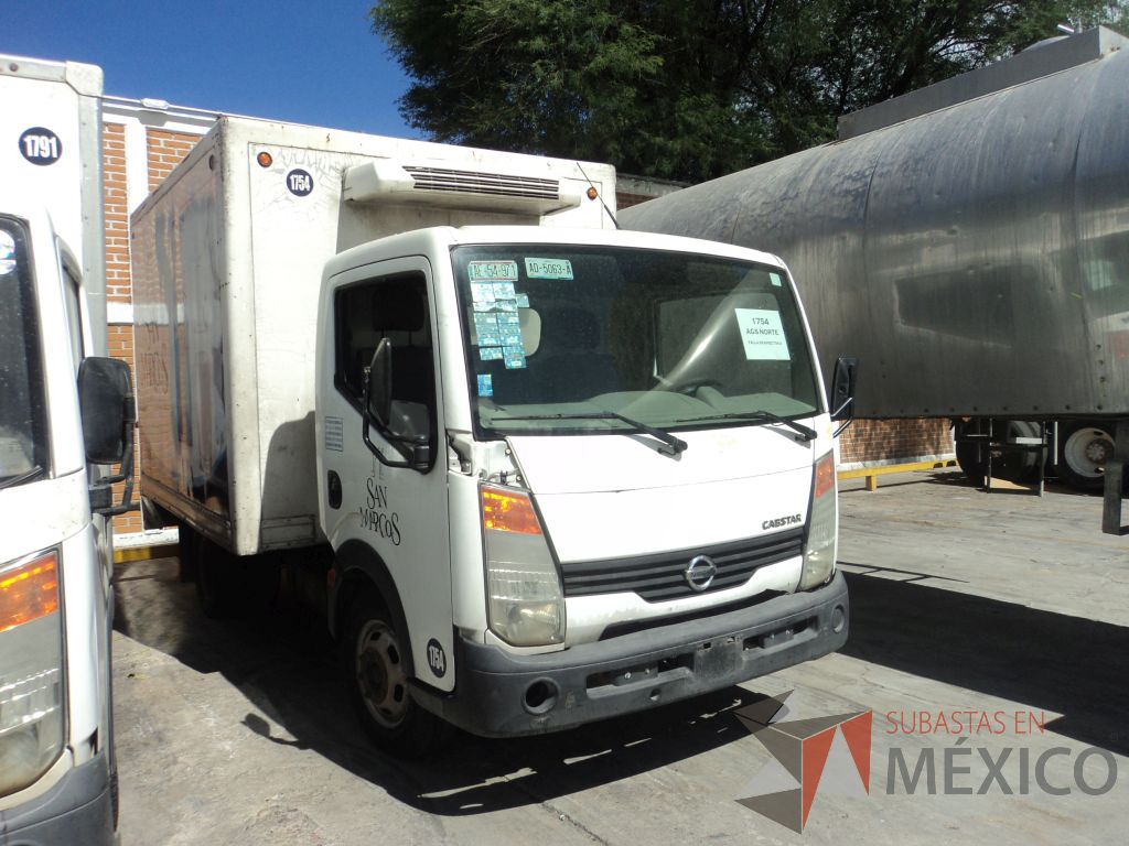 Nissan cabstar 2009